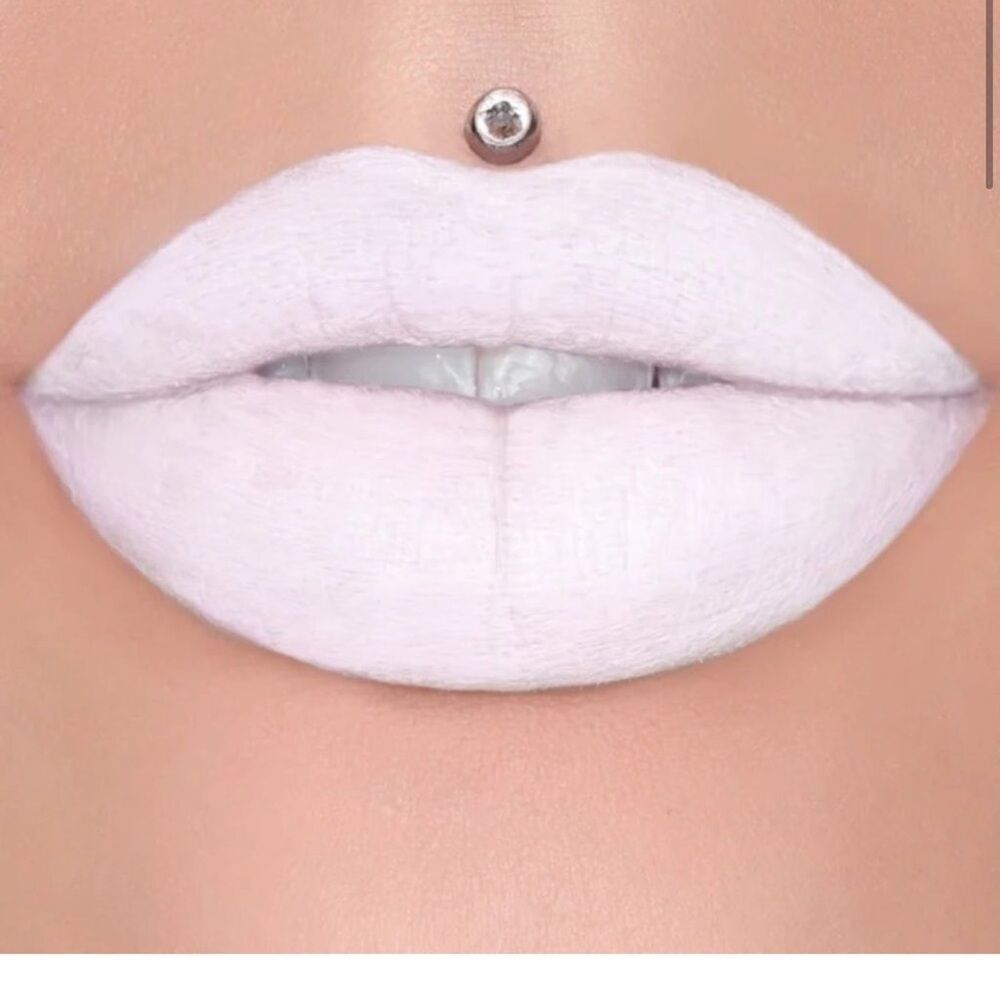 NIB Jeffree Star Velvet Trap Lipstick in God's Gift - Picture 1 of 6